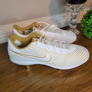 Nike Women's Lunarlon Pro Softball/Soccer Cleats White Gold